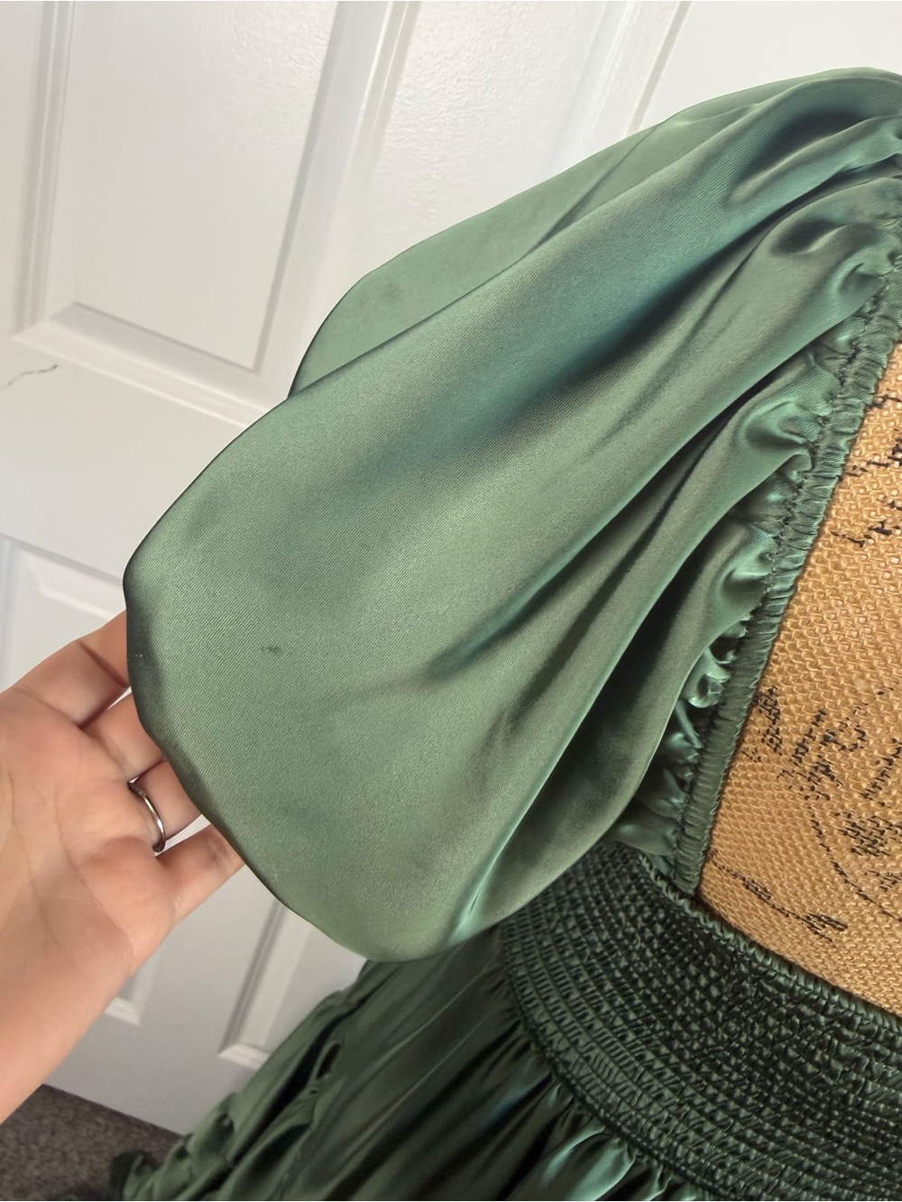 Free People Green Satin Puff Sleeve Tiered Maxi Dress Size M NWOT - Picture 10 of 16